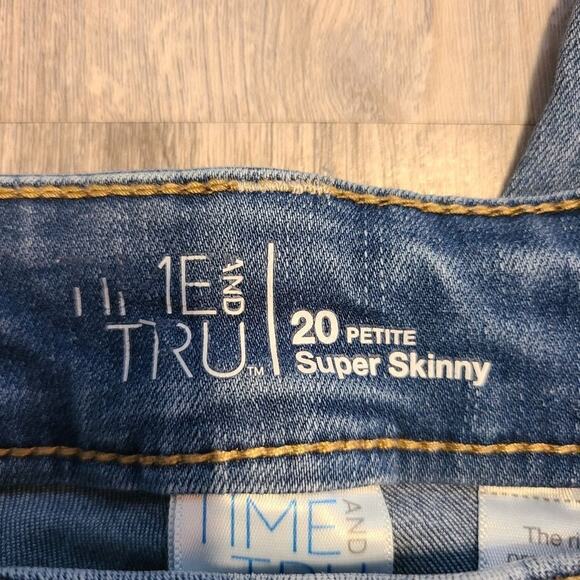 Time and tru size 20 petite womens super skinny distressed jeans - Picture 5 of 10